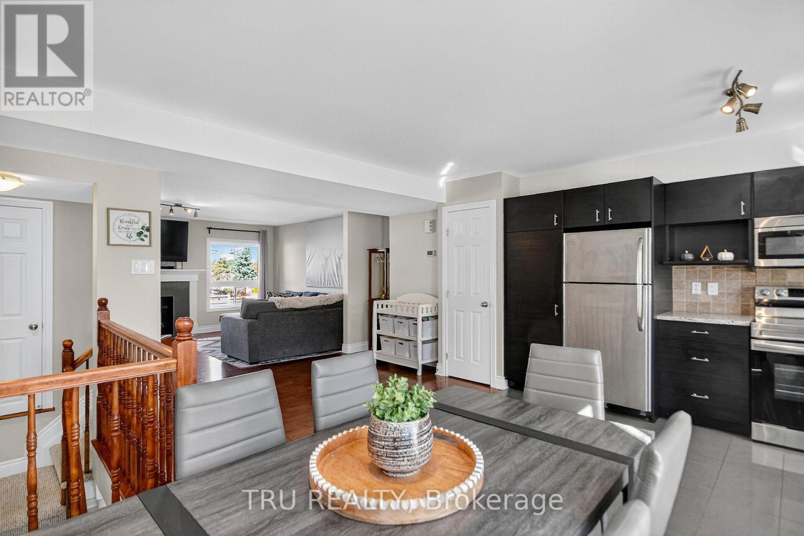 2642 Palings Private, Ottawa, Ontario  K1T 4A4 - Photo 13 - X12832010