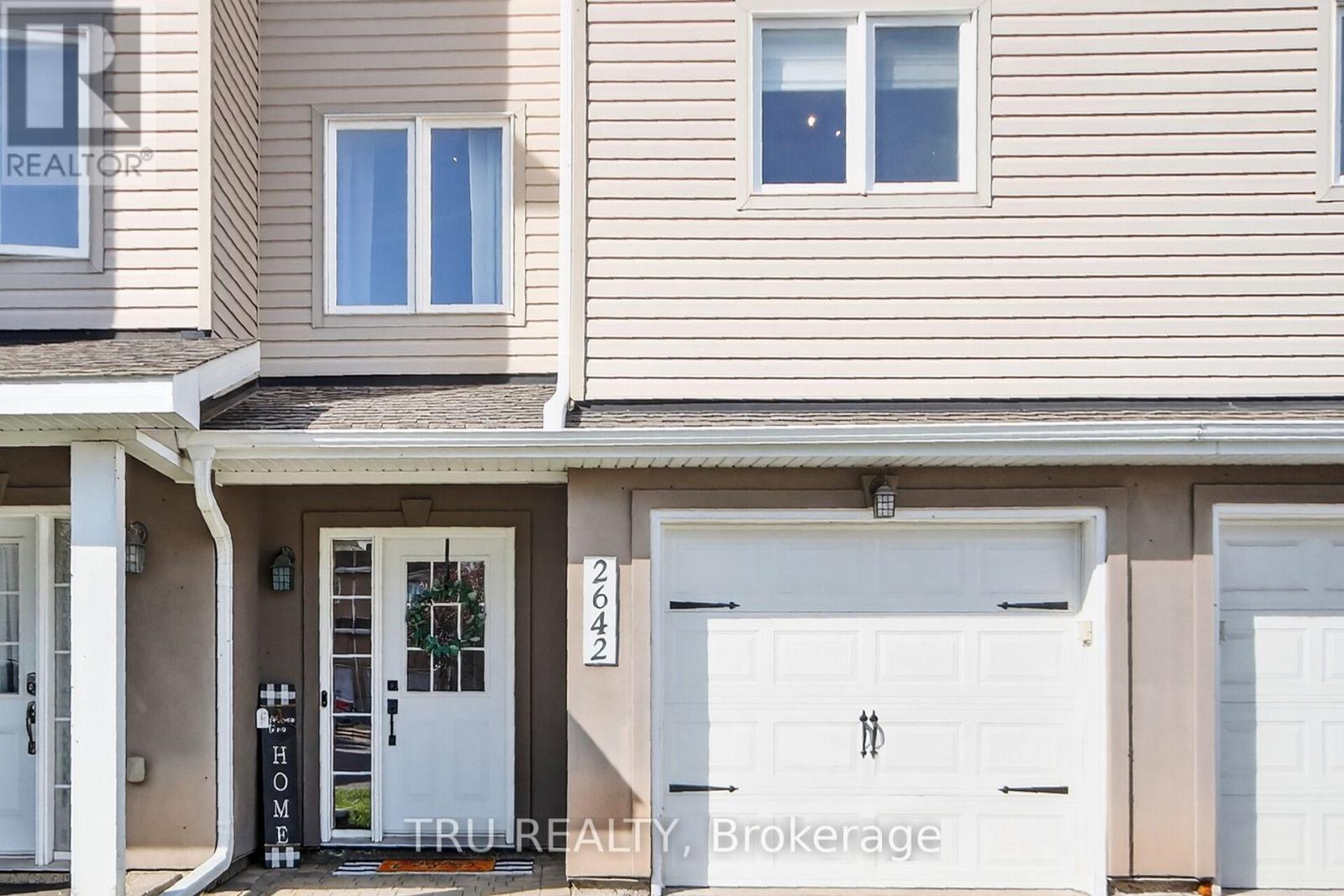 2642 Palings Private, Ottawa, Ontario  K1T 4A4 - Photo 2 - X12832010