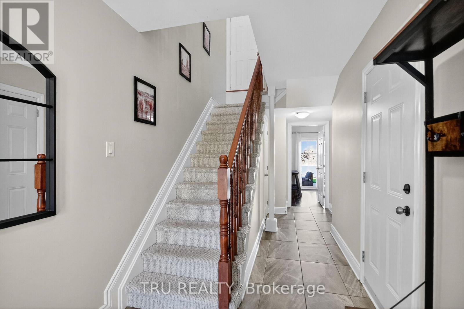 2642 Palings Private, Ottawa, Ontario  K1T 4A4 - Photo 6 - X12832010