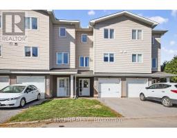 2642 PALINGS PRIVATE, Ottawa, Ontario