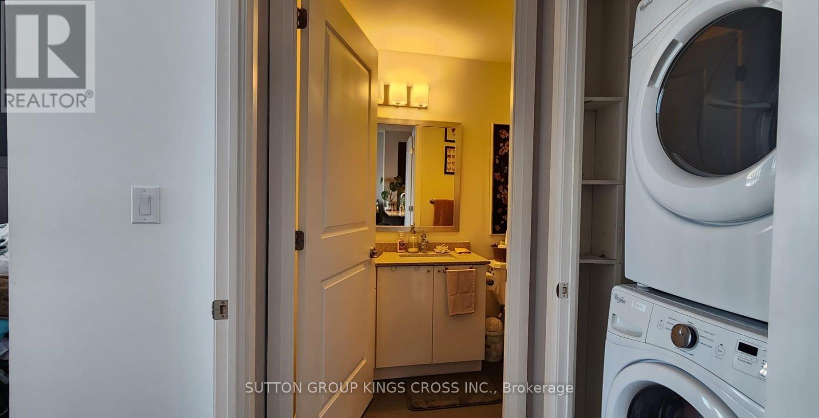 501 - 5025 Four Springs Avenue, Mississauga, Ontario  L5R 0E4 - Photo 5 - W12832004