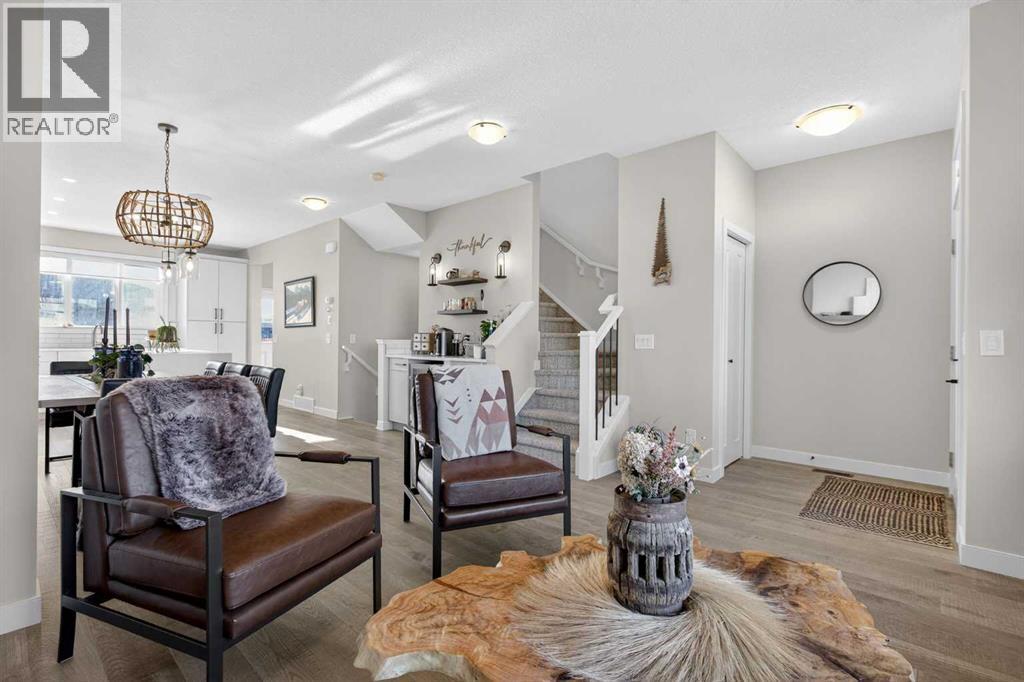 35 Wolf Hollow Park Se, Calgary, Alberta  T2X 4M7 - Photo 3 - A2283768