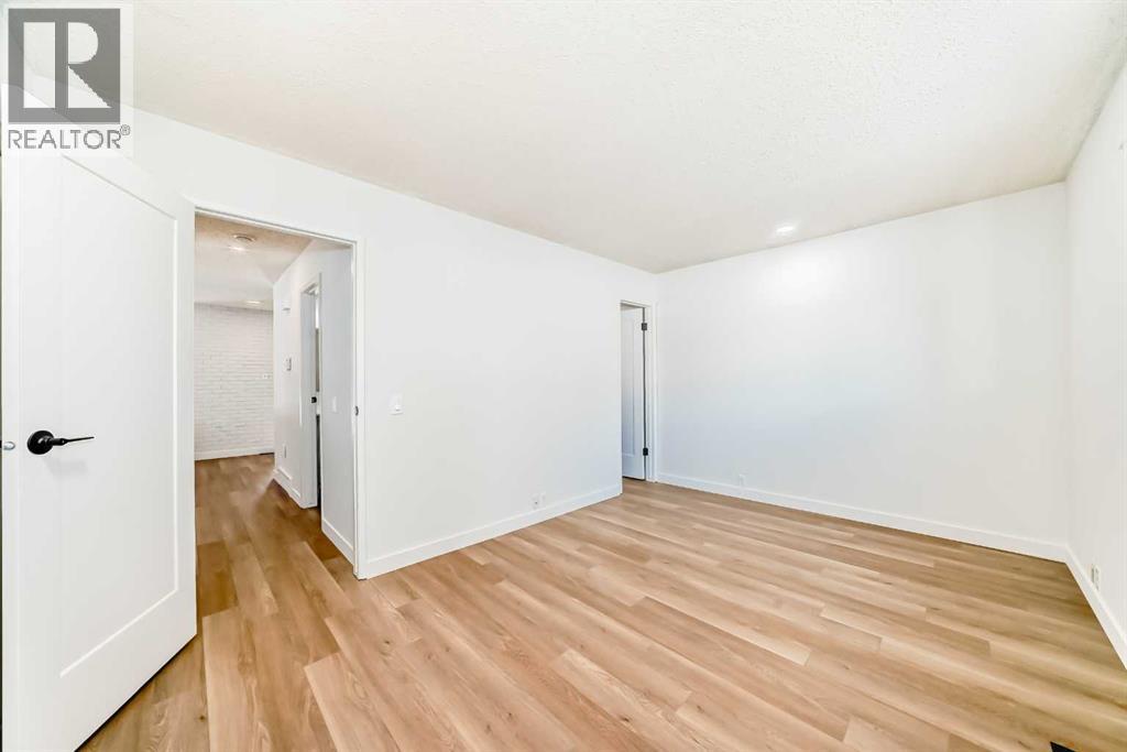 52 Cedarwood Place Sw, Calgary, Alberta  T2W 3G6 - Photo 20 - A2289376