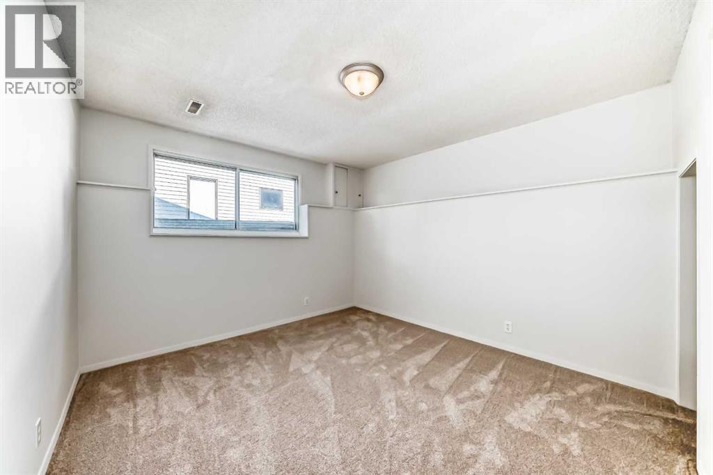 52 Cedarwood Place Sw, Calgary, Alberta  T2W 3G6 - Photo 36 - A2289376