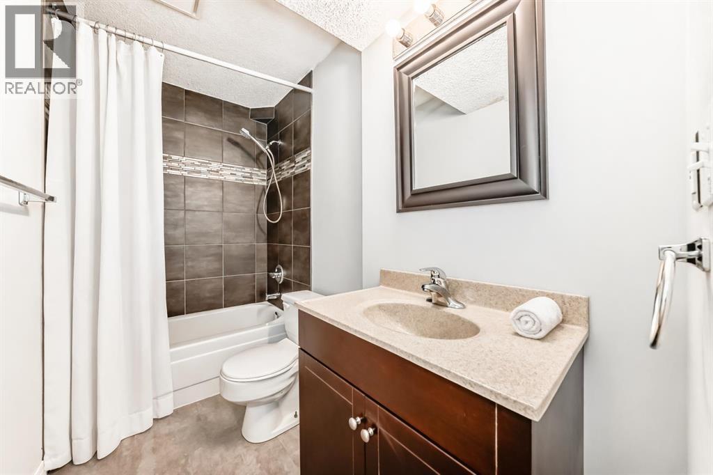 52 Cedarwood Place Sw, Calgary, Alberta  T2W 3G6 - Photo 38 - A2289376