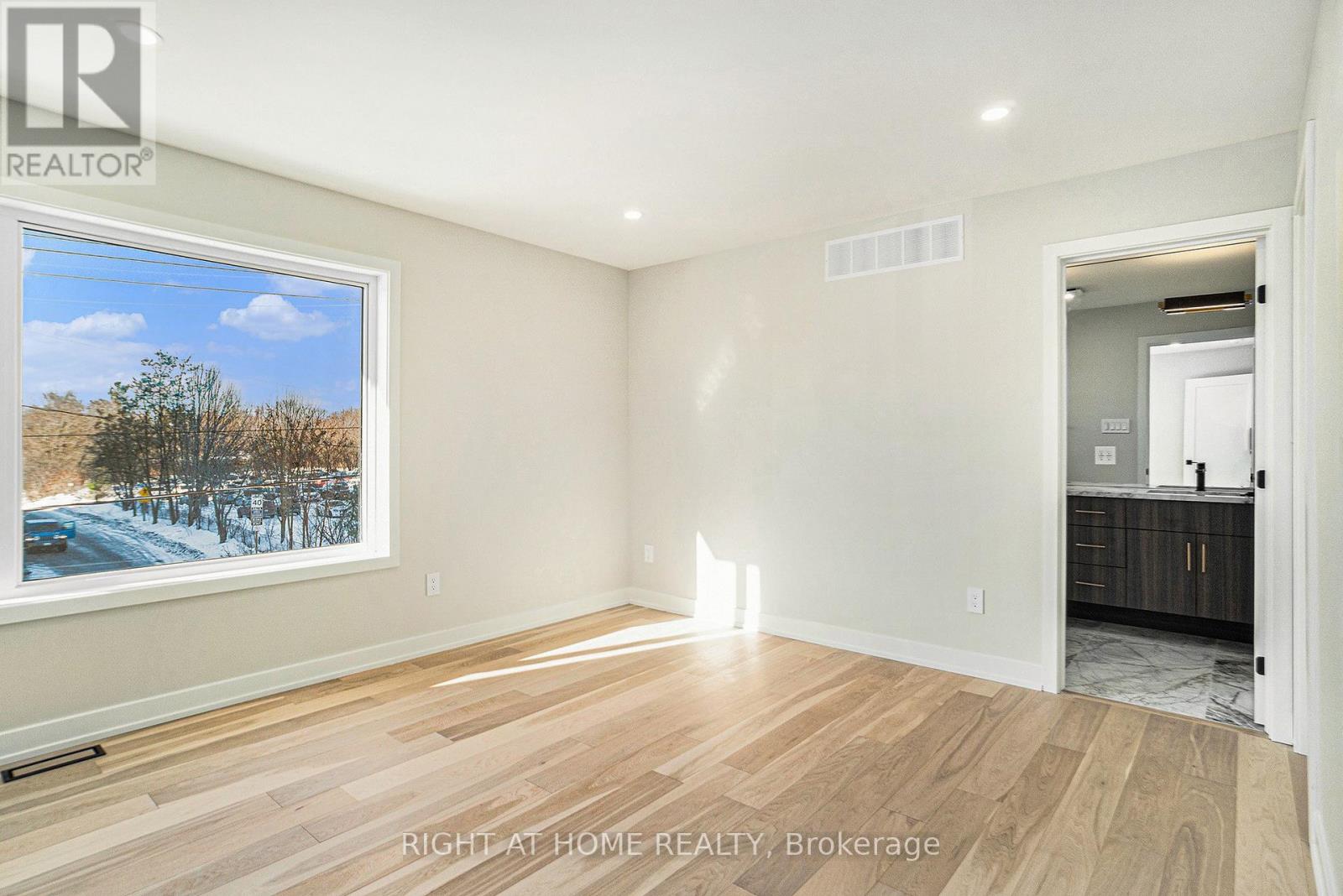 583 Codd's Road N, Ottawa, Ontario  K1K 2G7 - Photo 23 - X12832032