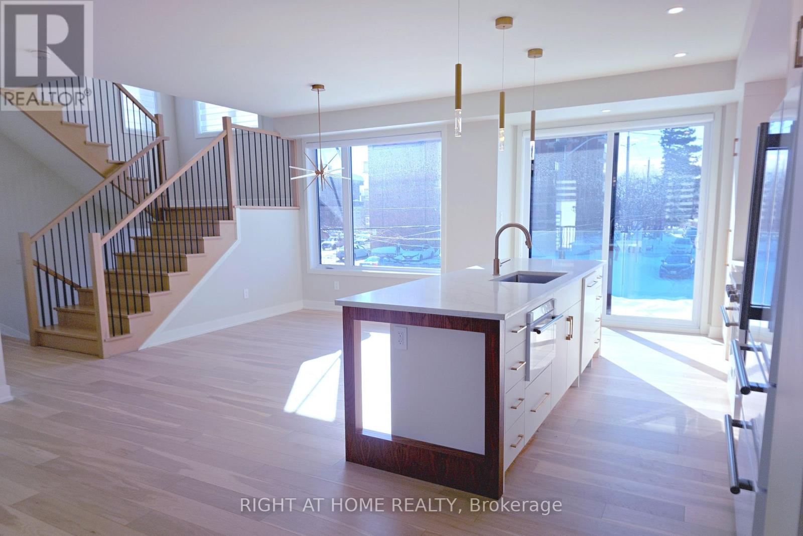 583 Codd's Road N, Ottawa, Ontario  K1K 2G7 - Photo 27 - X12832032