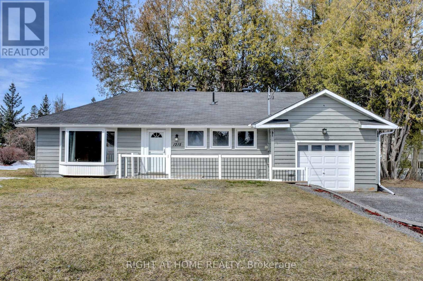 1215 KLONDIKE ROAD S, Ottawa, Ontario