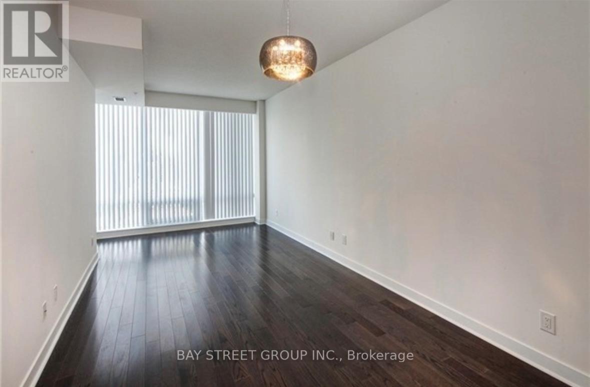 3305 - 295 Adelaide Street W, Toronto, Ontario  M5V 1P7 - Photo 11 - C12832016