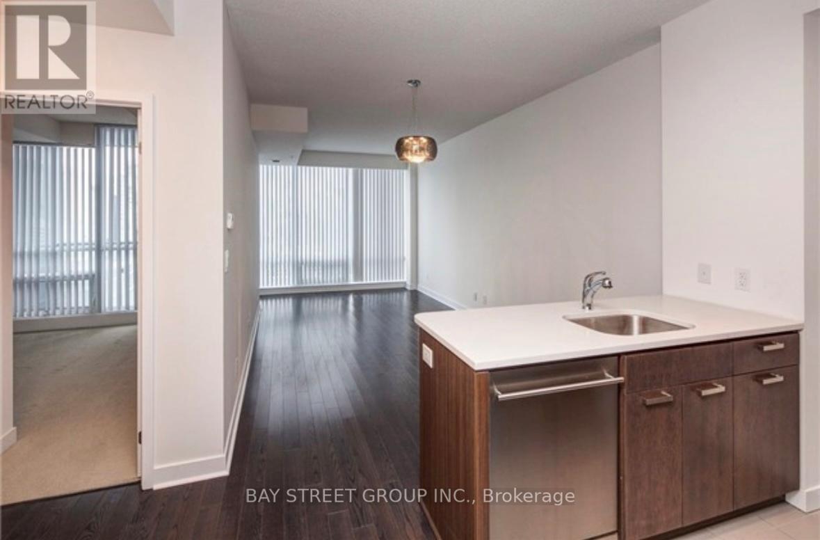 3305 - 295 Adelaide Street W, Toronto, Ontario  M5V 1P7 - Photo 6 - C12832016