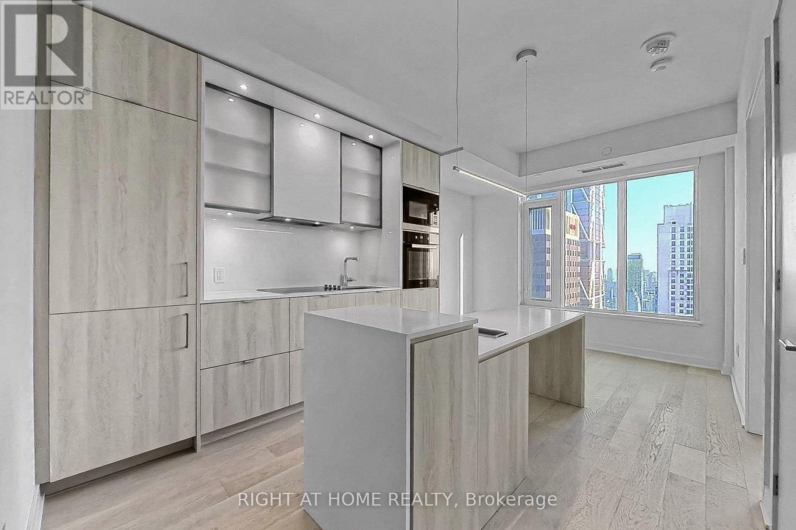 3808 - 11 Yorkville Avenue, Toronto, Ontario  M4W 0B7 - Photo 11 - C12832036