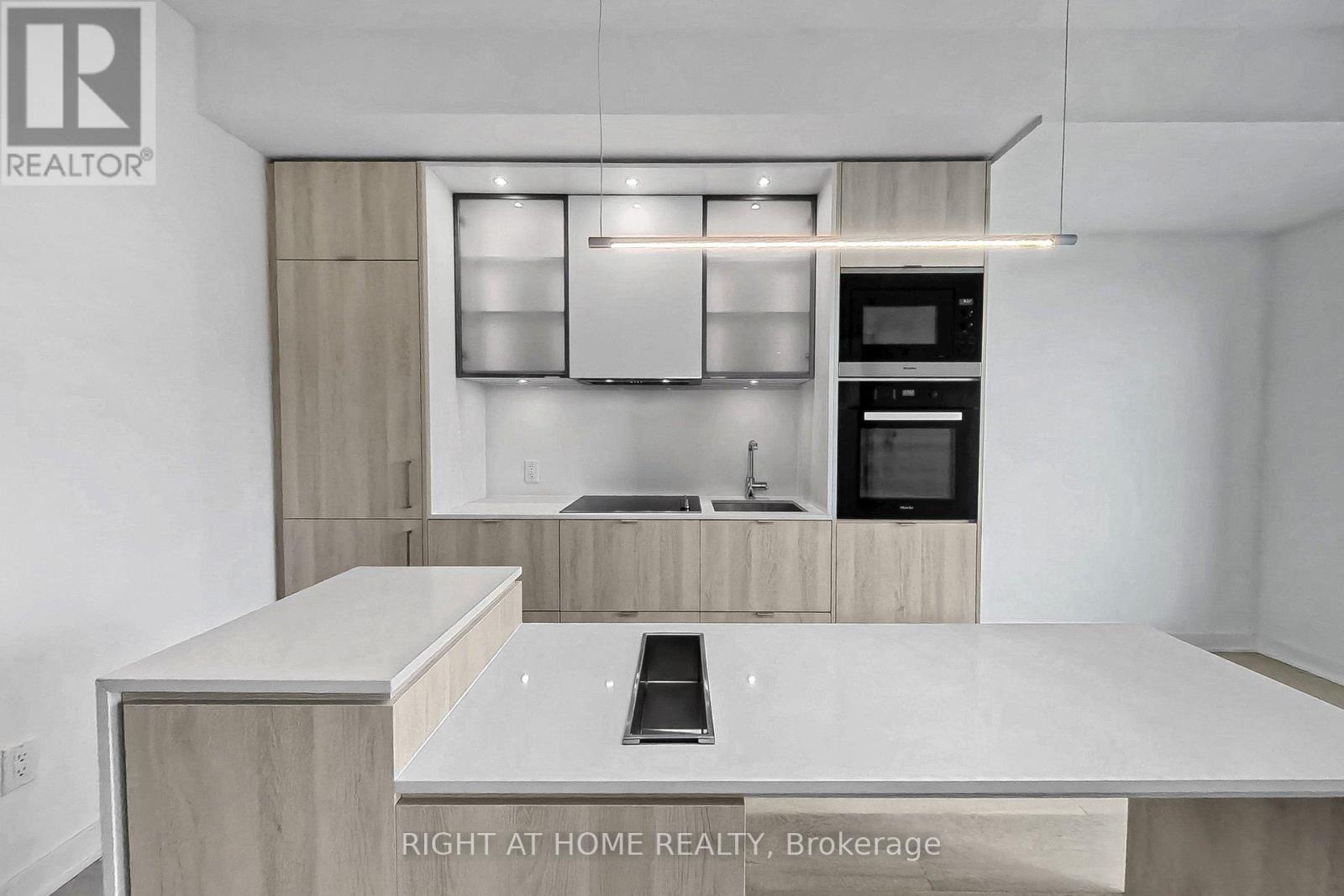 3808 - 11 Yorkville Avenue, Toronto, Ontario  M4W 0B7 - Photo 20 - C12832036