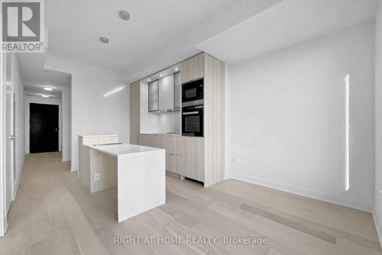 3808 - 11 Yorkville Avenue, Toronto, Ontario  M4W 0B7 - Photo 25 - C12832036