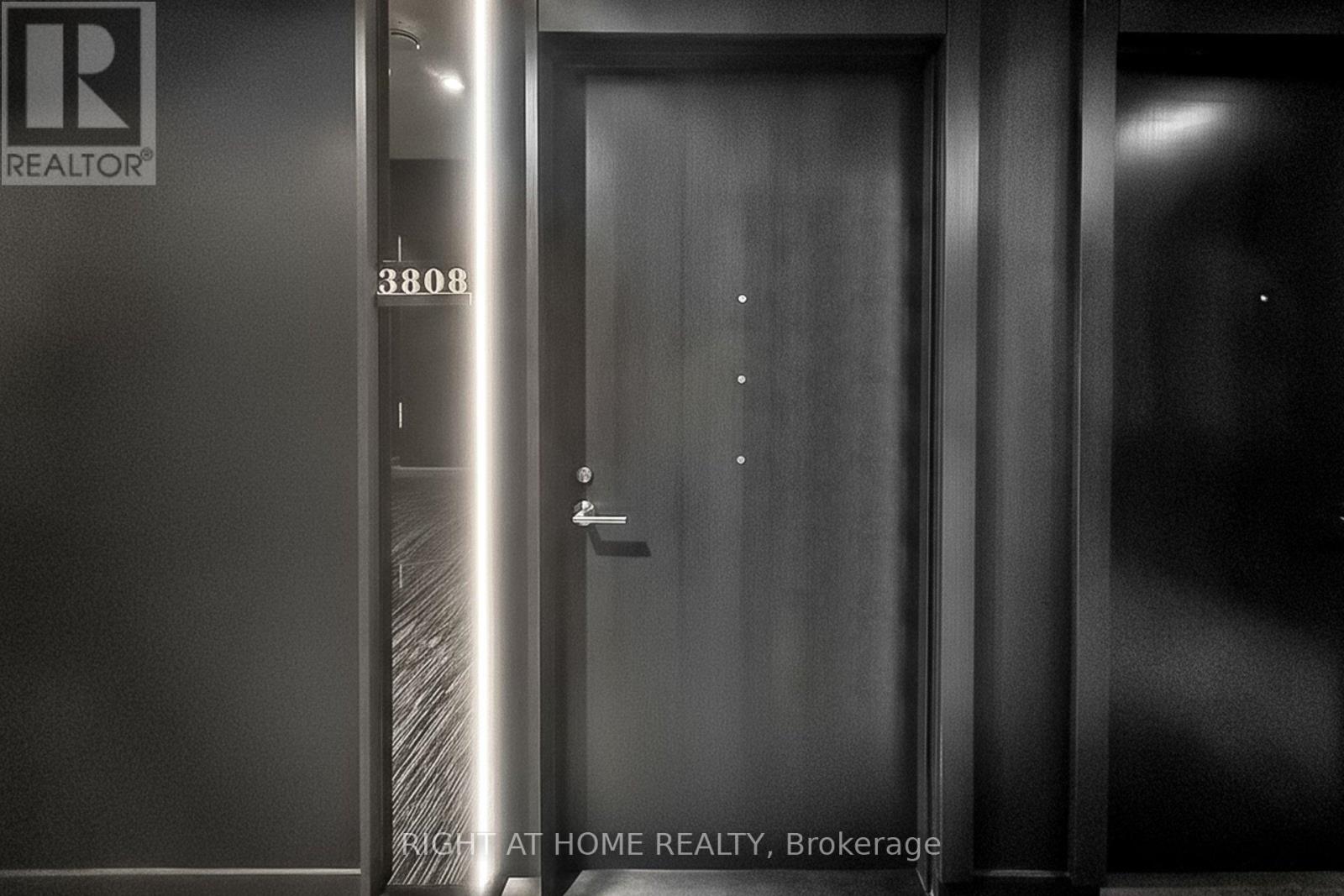 3808 - 11 Yorkville Avenue, Toronto, Ontario  M4W 0B7 - Photo 9 - C12832036