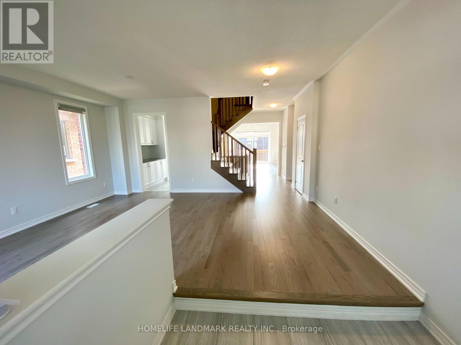 Main - 45 Bill Guy Drive, Georgina, Ontario  L4P 0J1 - Photo 3 - N12832034