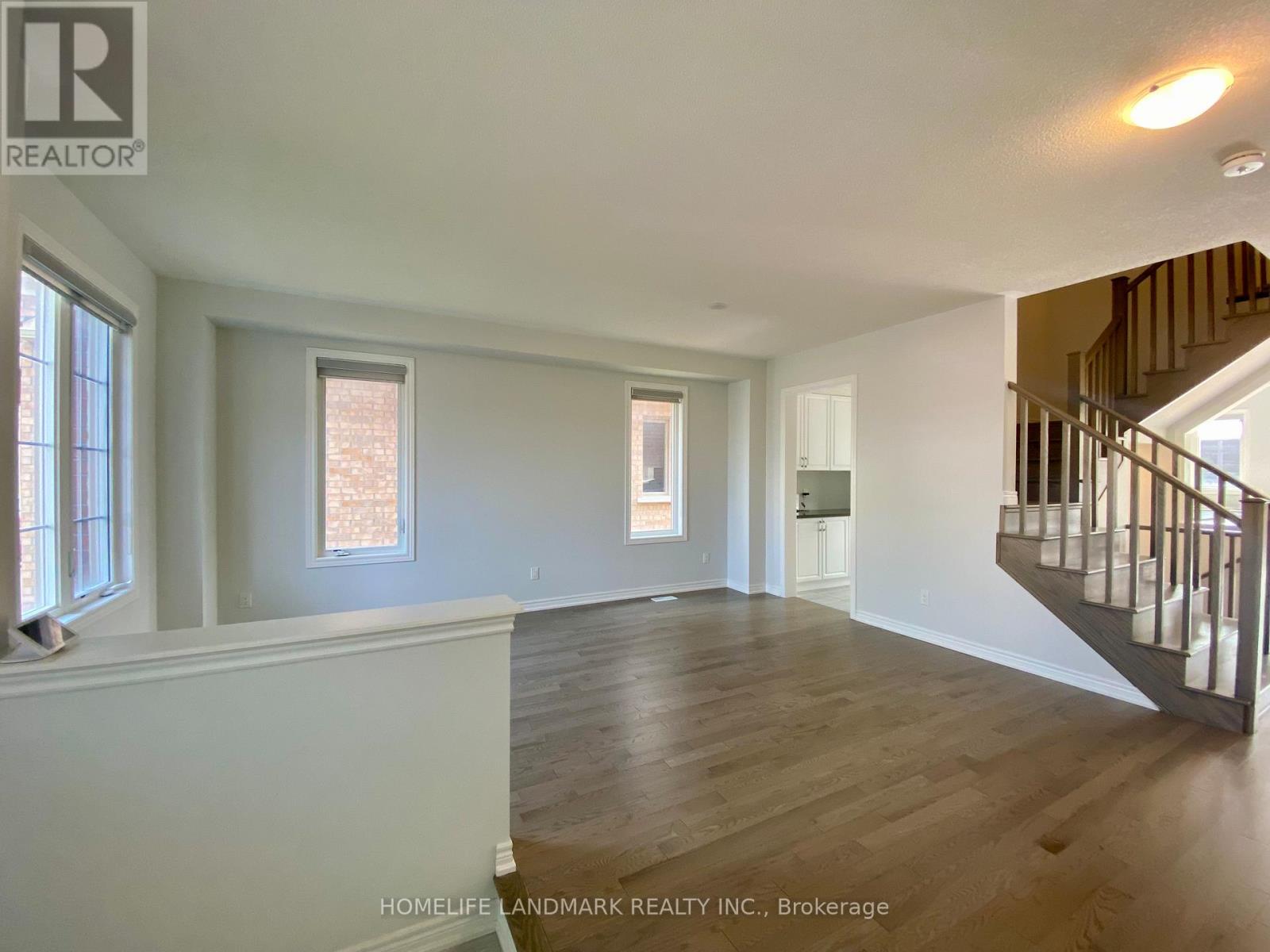 Main - 45 Bill Guy Drive, Georgina, Ontario  L4P 0J1 - Photo 4 - N12832034