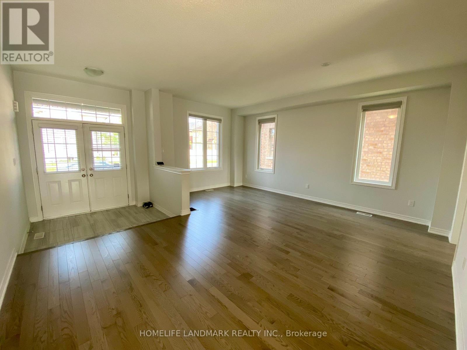 Main - 45 Bill Guy Drive, Georgina, Ontario  L4P 0J1 - Photo 5 - N12832034