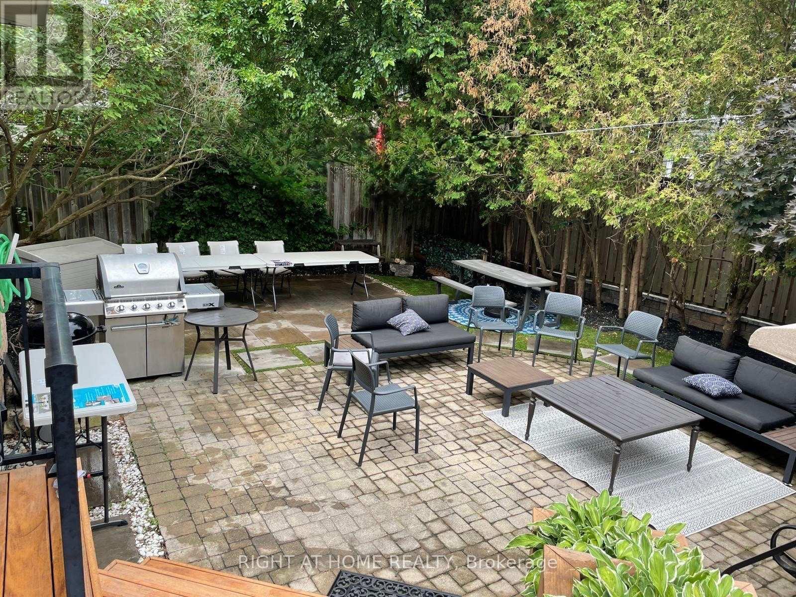 155 Cheverie Street, Oakville, Ontario  L6J 6C3 - Photo 42 - W12829002