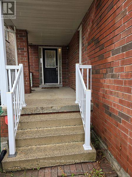 3787 Partition Road, Mississauga, Ontario  L5N 8N2 - Photo 2 - W12832040