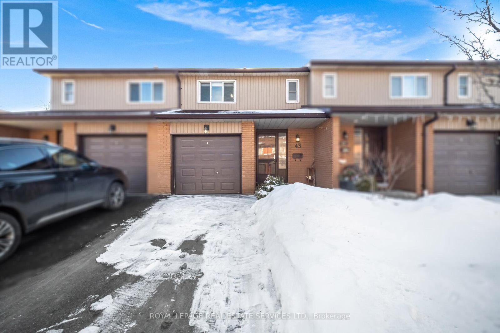 43 - 725 Vermouth Avenue, Mississauga, Ontario  L5A 3X5 - Photo 2 - W12832044