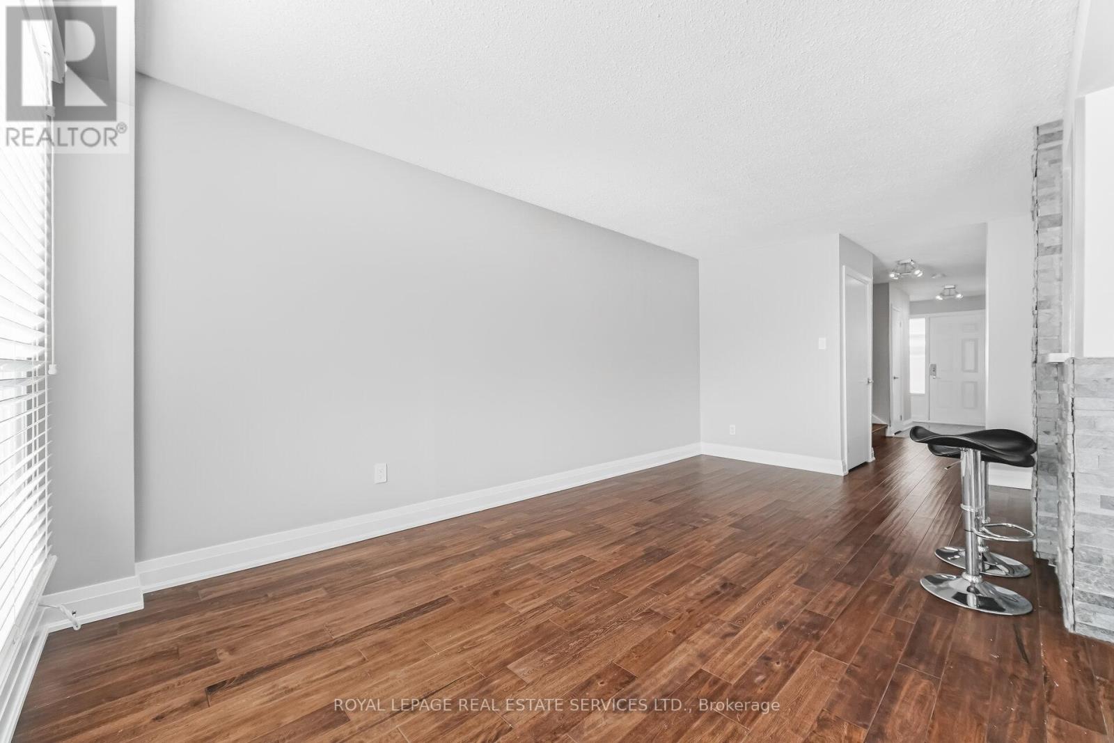 43 - 725 Vermouth Avenue, Mississauga, Ontario  L5A 3X5 - Photo 6 - W12832044