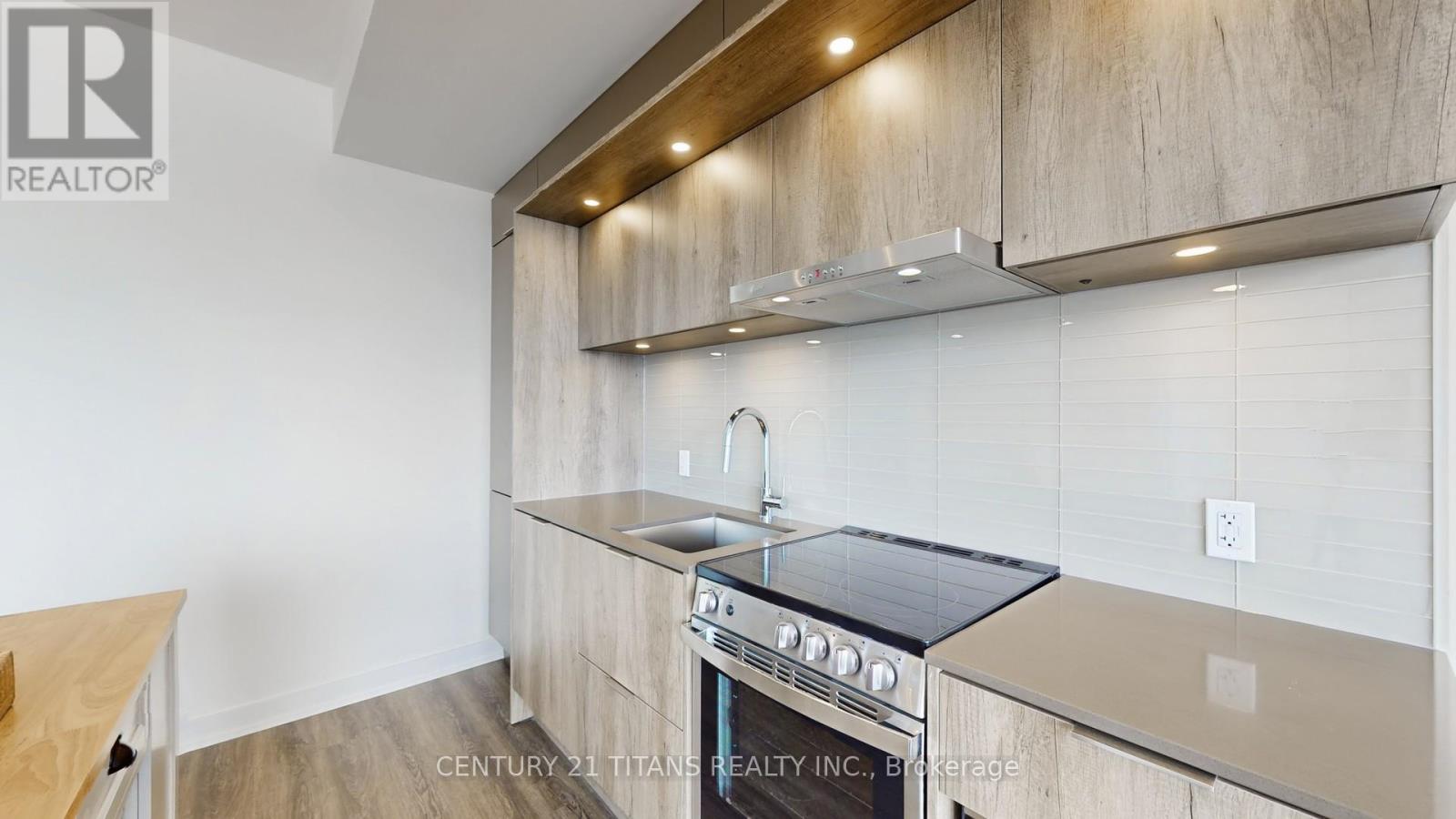 1909 - 448 Burnhamthorpe Road W, Mississauga, Ontario  L5B 0K7 - Photo 12 - W12832050