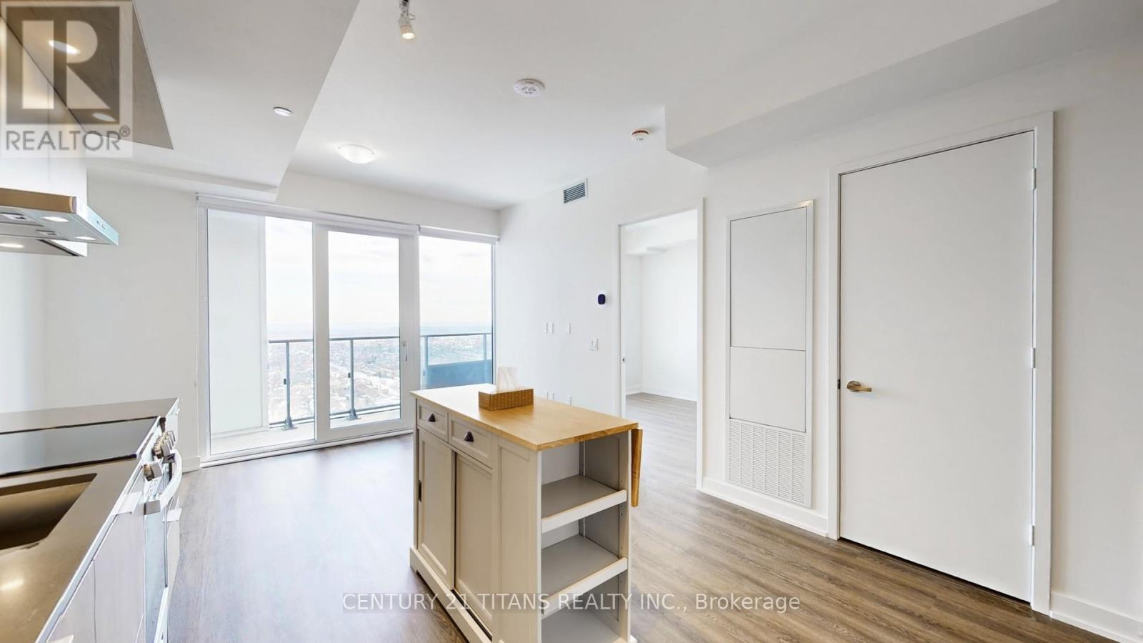 1909 - 448 Burnhamthorpe Road W, Mississauga, Ontario  L5B 0K7 - Photo 7 - W12832050