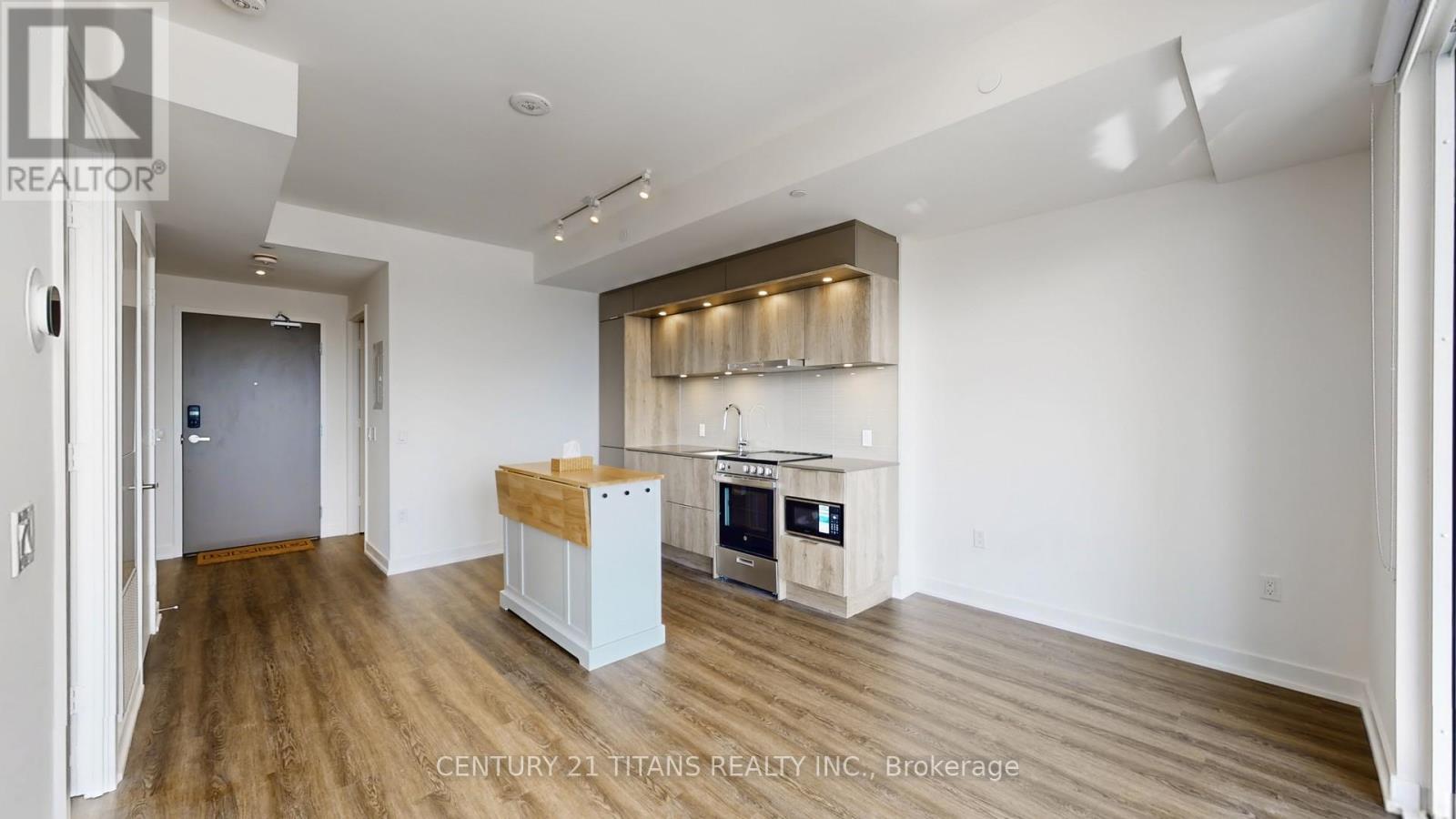 1909 - 448 Burnhamthorpe Road W, Mississauga, Ontario  L5B 0K7 - Photo 9 - W12832050