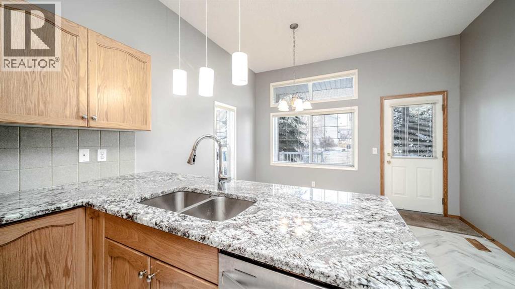 19 Prestwick Pond Terrace Se, Calgary, Alberta  T2Z 3Z7 - Photo 12 - A2287213