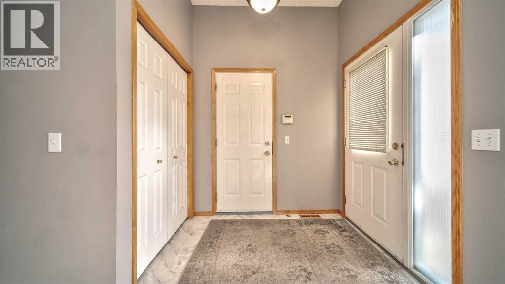 19 Prestwick Pond Terrace Se, Calgary, Alberta  T2Z 3Z7 - Photo 2 - A2287213