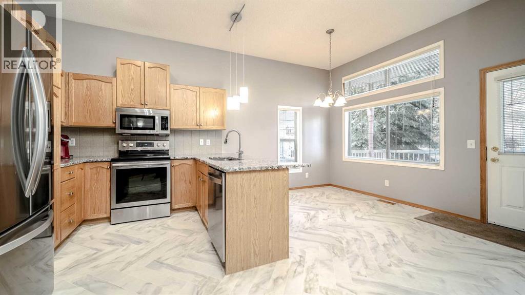 19 Prestwick Pond Terrace Se, Calgary, Alberta  T2Z 3Z7 - Photo 7 - A2287213