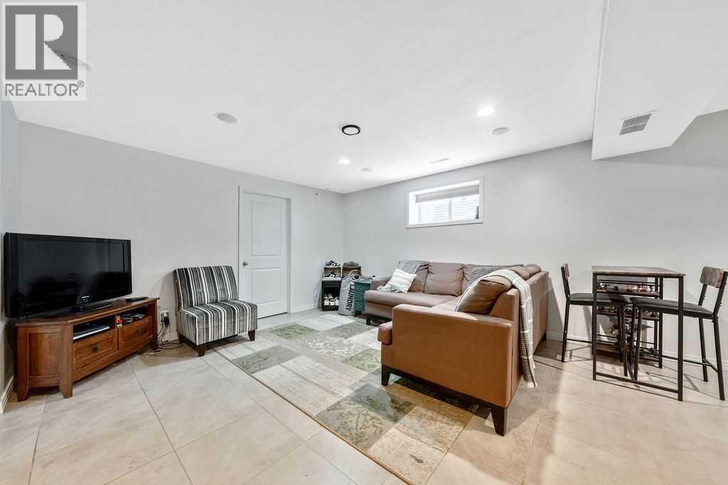 95 Cranleigh Gardens Se, Calgary, Alberta  T3M 1C7 - Photo 41 - A2289132