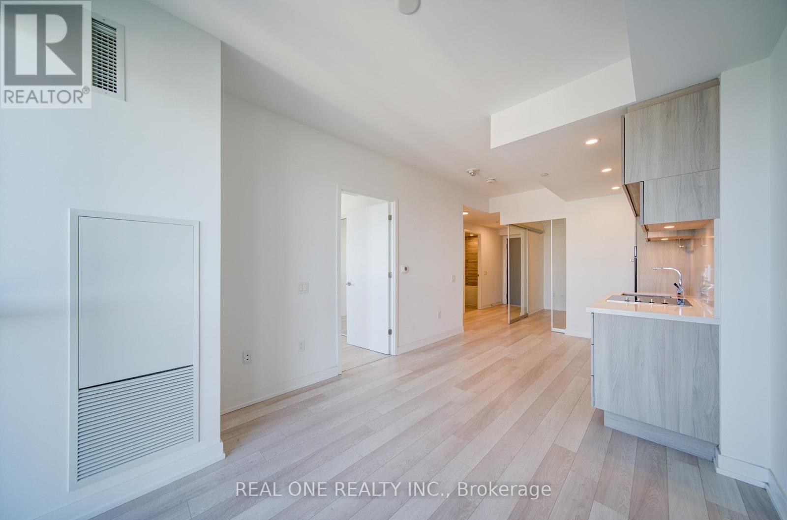 4002 - 39 Roehampton Avenue, Toronto, Ontario  M4P 0G1 - Photo 21 - C12830442