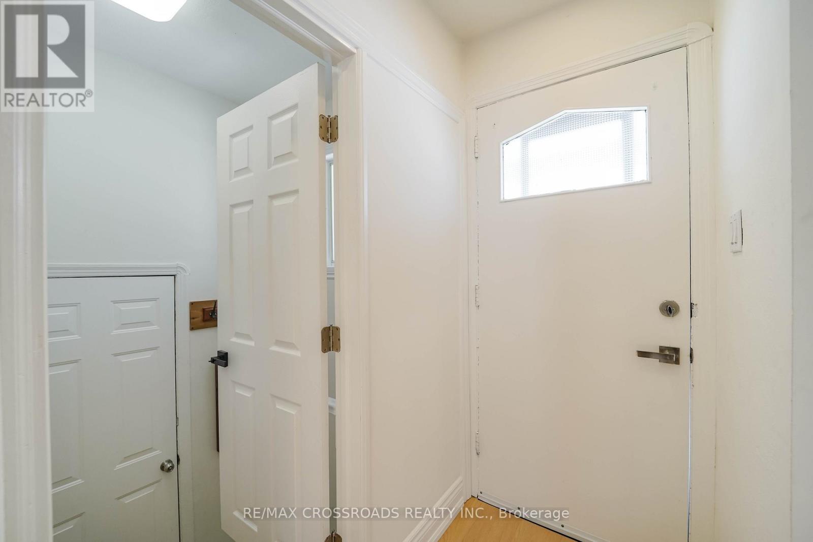 307 Glebemount Avenue, Toronto, Ontario  M4C 3V4 - Photo 10 - E12832026