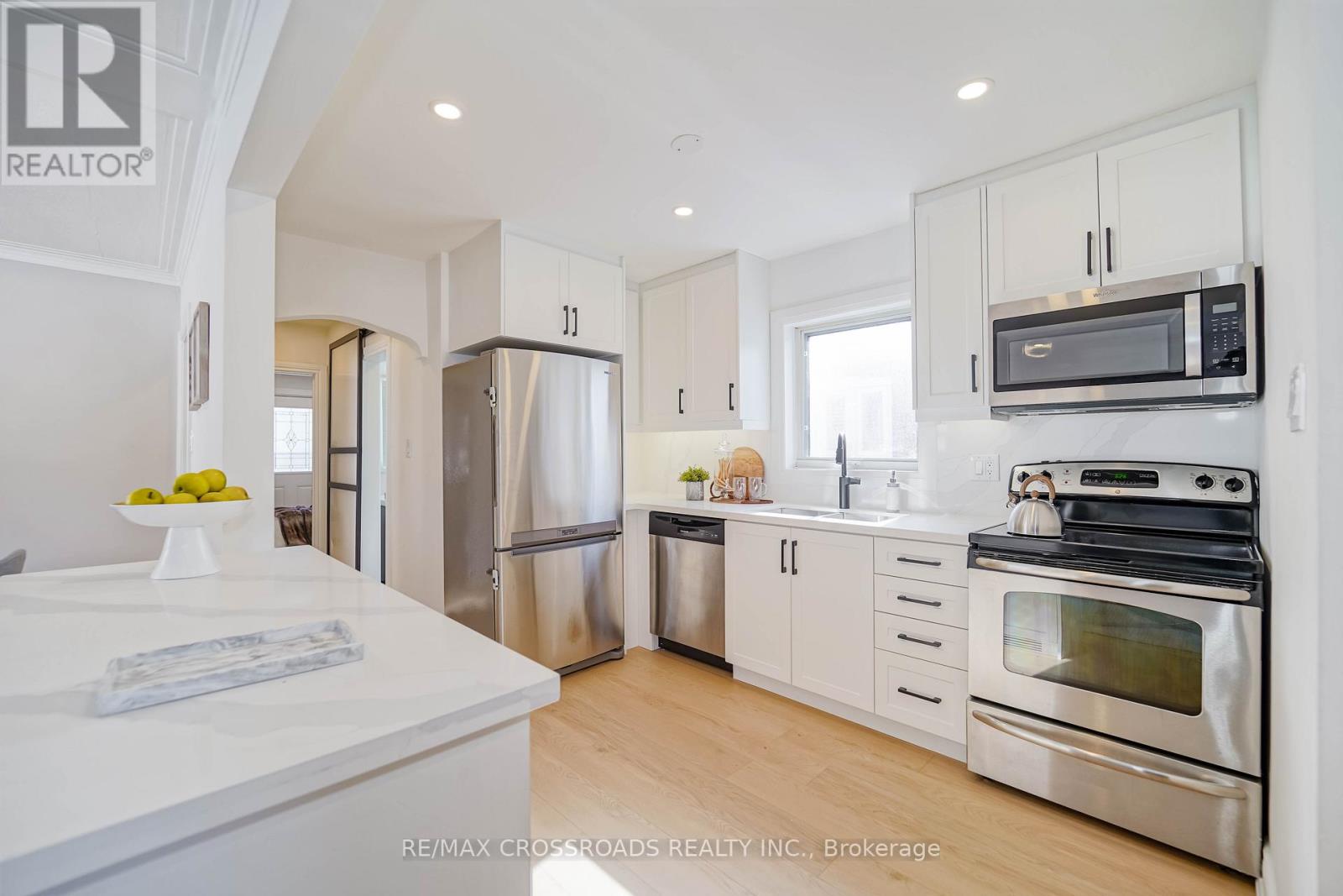 307 Glebemount Avenue, Toronto, Ontario  M4C 3V4 - Photo 12 - E12832026