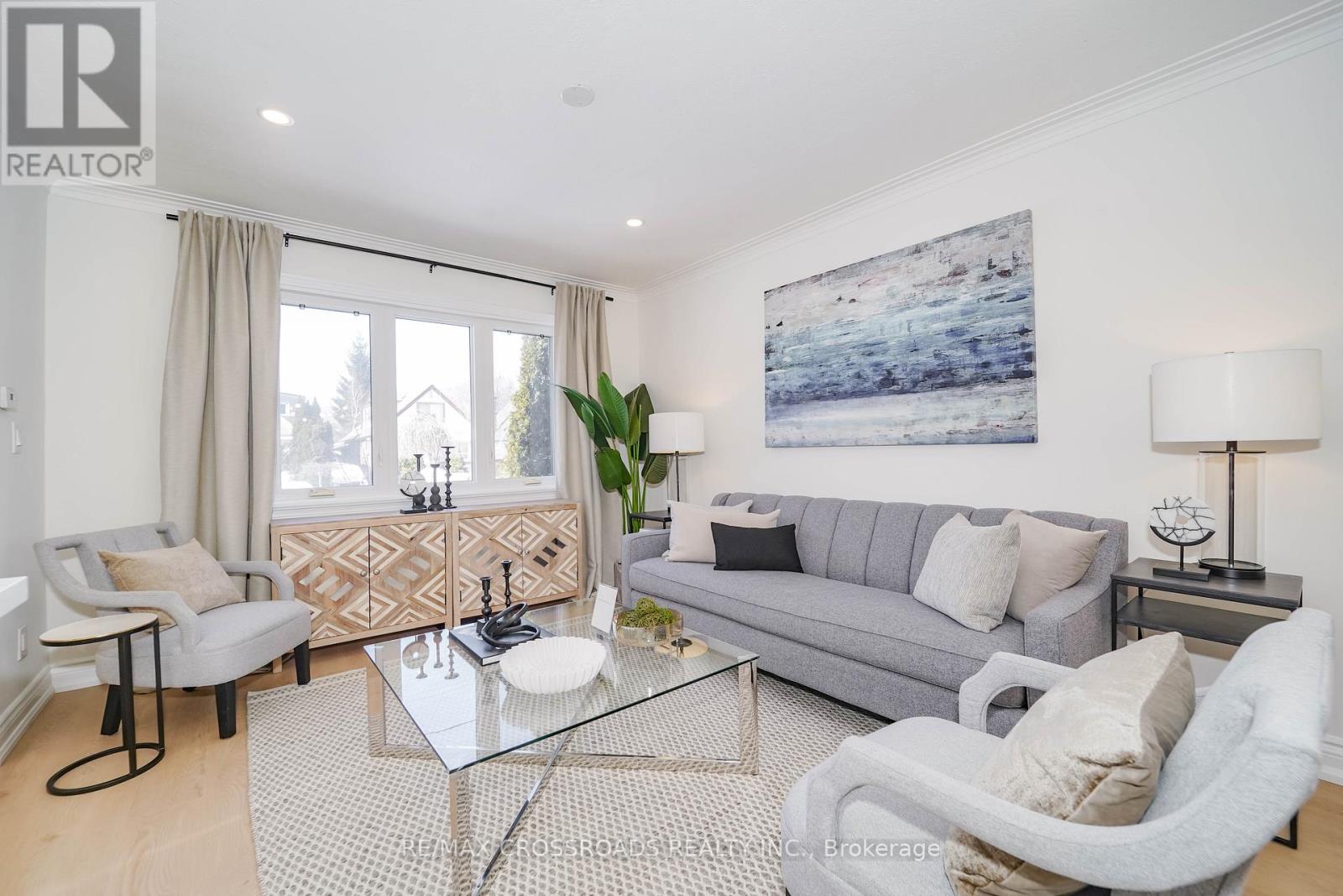 307 Glebemount Avenue, Toronto, Ontario  M4C 3V4 - Photo 16 - E12832026