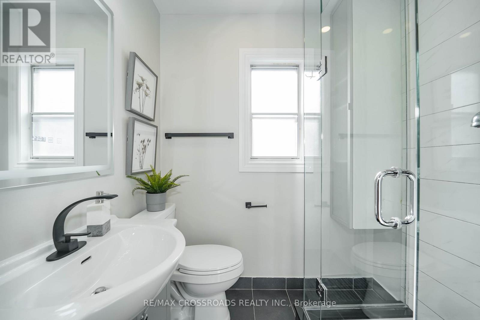 307 Glebemount Avenue, Toronto, Ontario  M4C 3V4 - Photo 23 - E12832026