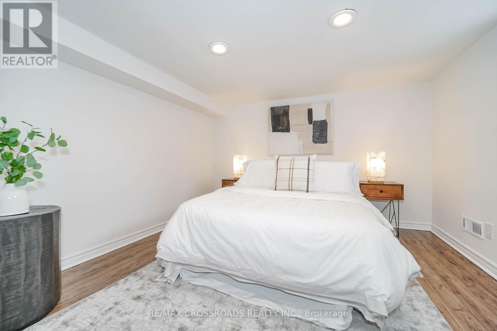 307 Glebemount Avenue, Toronto, Ontario  M4C 3V4 - Photo 29 - E12832026