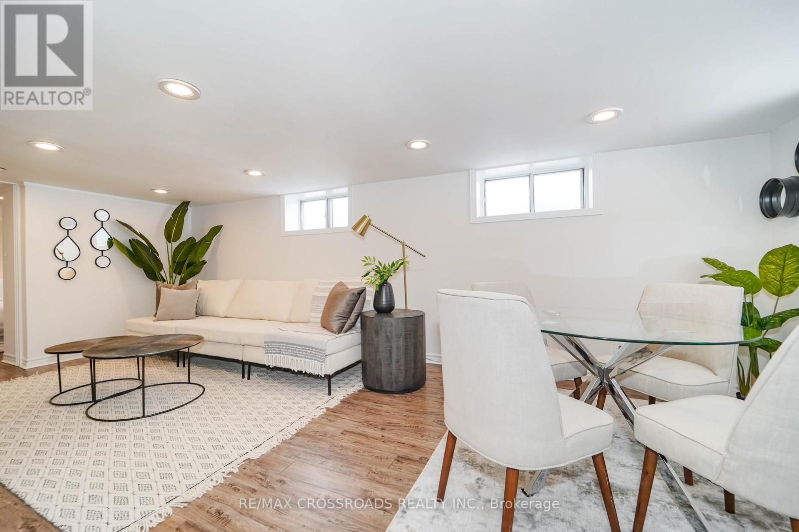 307 Glebemount Avenue, Toronto, Ontario  M4C 3V4 - Photo 44 - E12832026