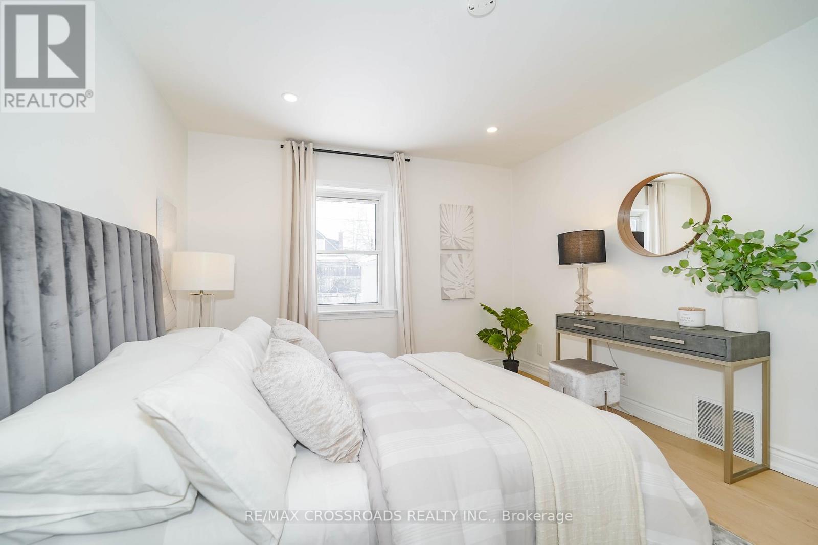 307 Glebemount Avenue, Toronto, Ontario  M4C 3V4 - Photo 36 - E12832026