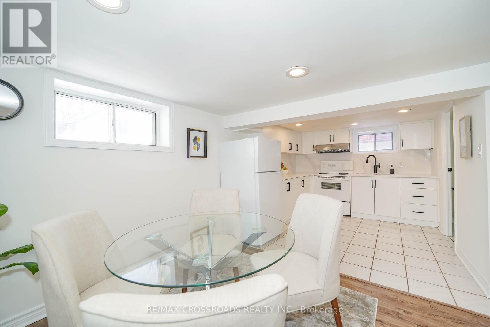 307 Glebemount Avenue, Toronto, Ontario  M4C 3V4 - Photo 43 - E12832026