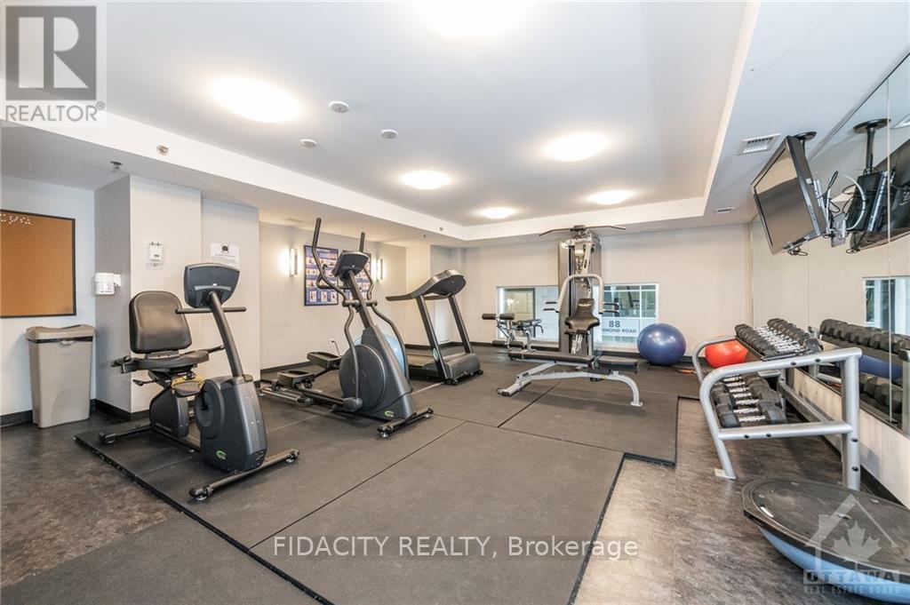 802 - 98 Richmond Road, Ottawa, Ontario  K1Z 0B2 - Photo 11 - X12832066