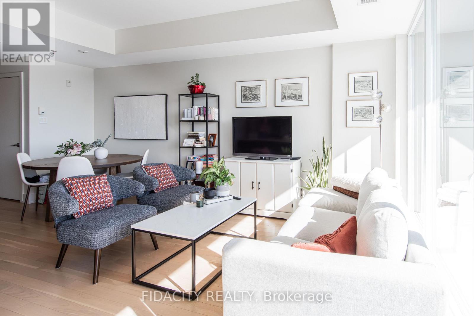 802 - 98 Richmond Road, Ottawa, Ontario  K1Z 0B2 - Photo 5 - X12832066