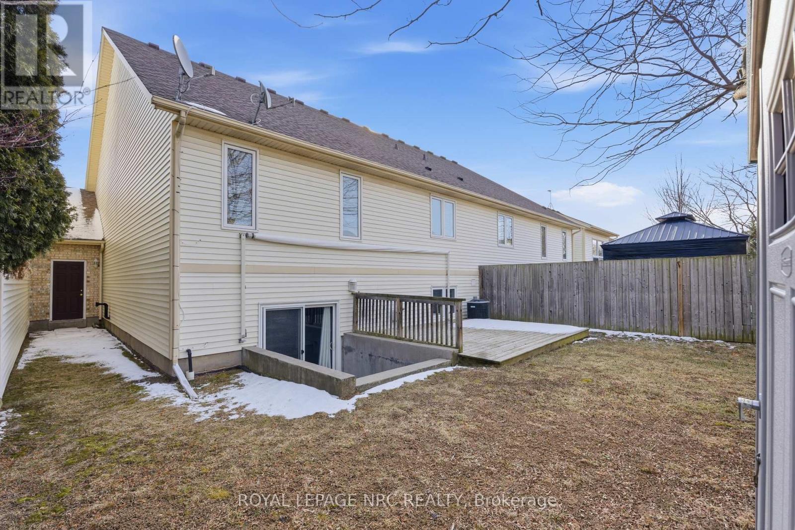 14 Hope Avenue W, Niagara-On-The-Lake, Ontario  L0S 1T0 - Photo 24 - X12832054