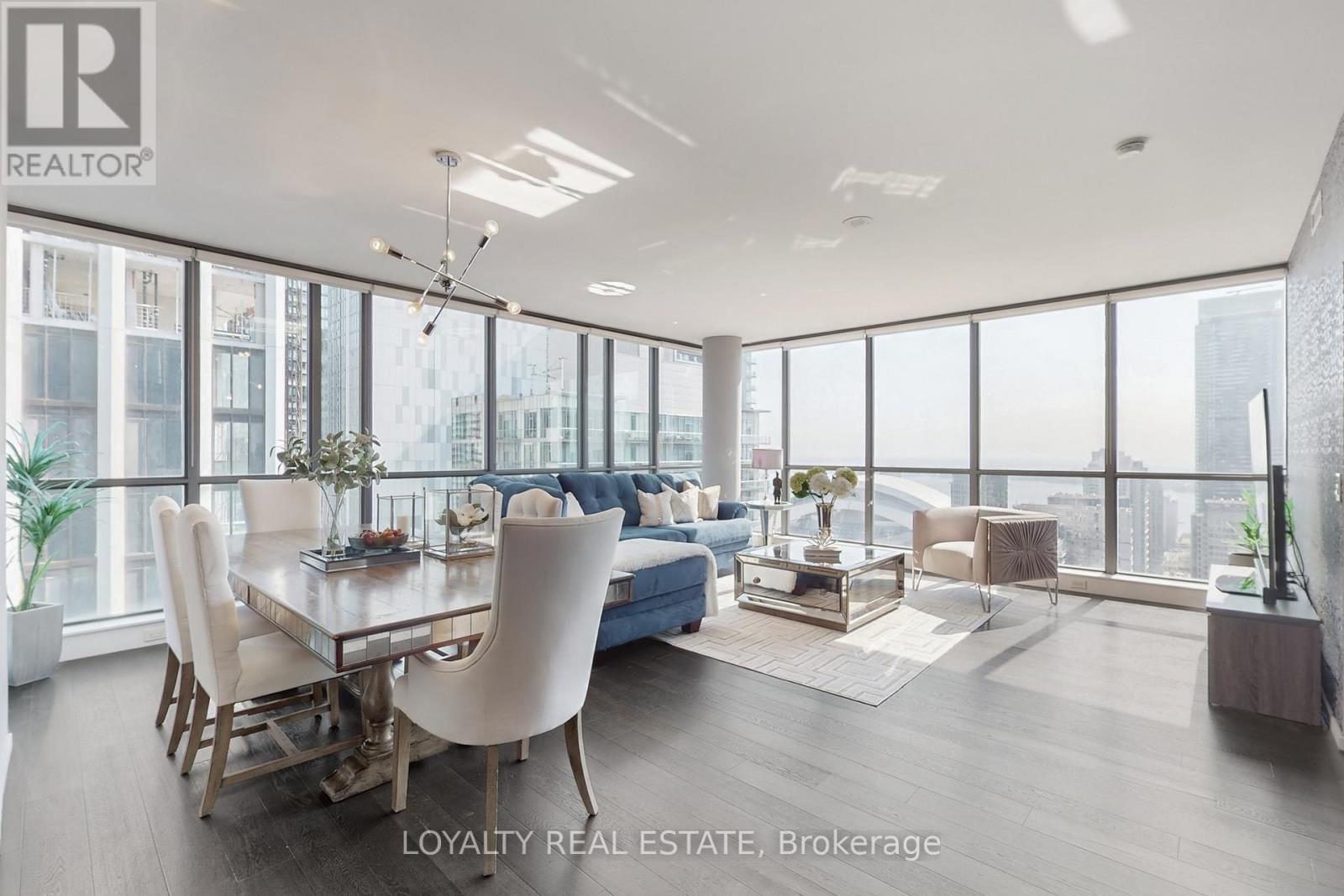 3305 - 8 Charlotte Street, Toronto, Ontario  M5V 0K4 - Photo 11 - C12832056