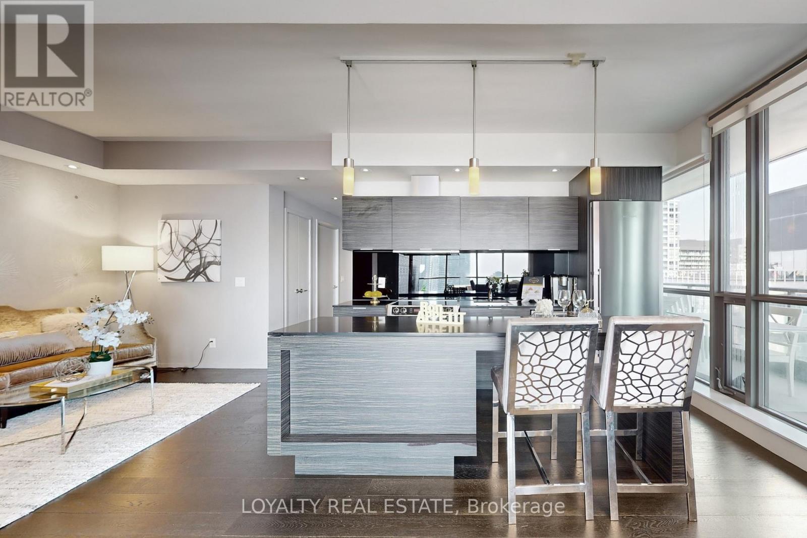 3305 - 8 Charlotte Street, Toronto, Ontario  M5V 0K4 - Photo 12 - C12832056