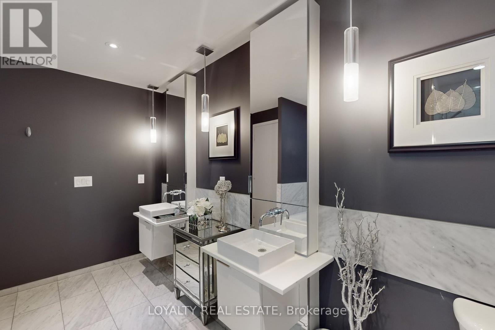 3305 - 8 Charlotte Street, Toronto, Ontario  M5V 0K4 - Photo 26 - C12832056