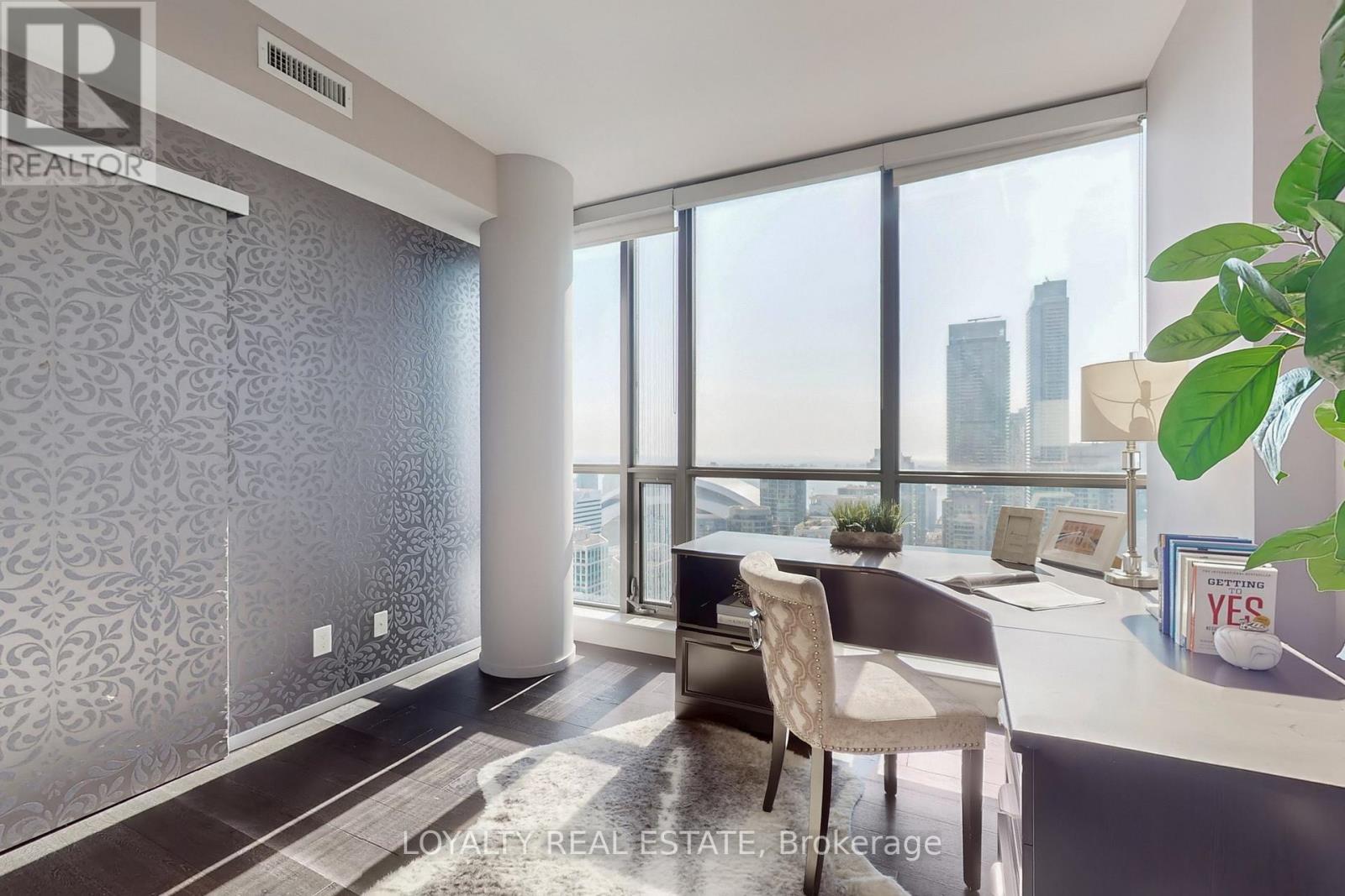 3305 - 8 Charlotte Street, Toronto, Ontario  M5V 0K4 - Photo 31 - C12832056