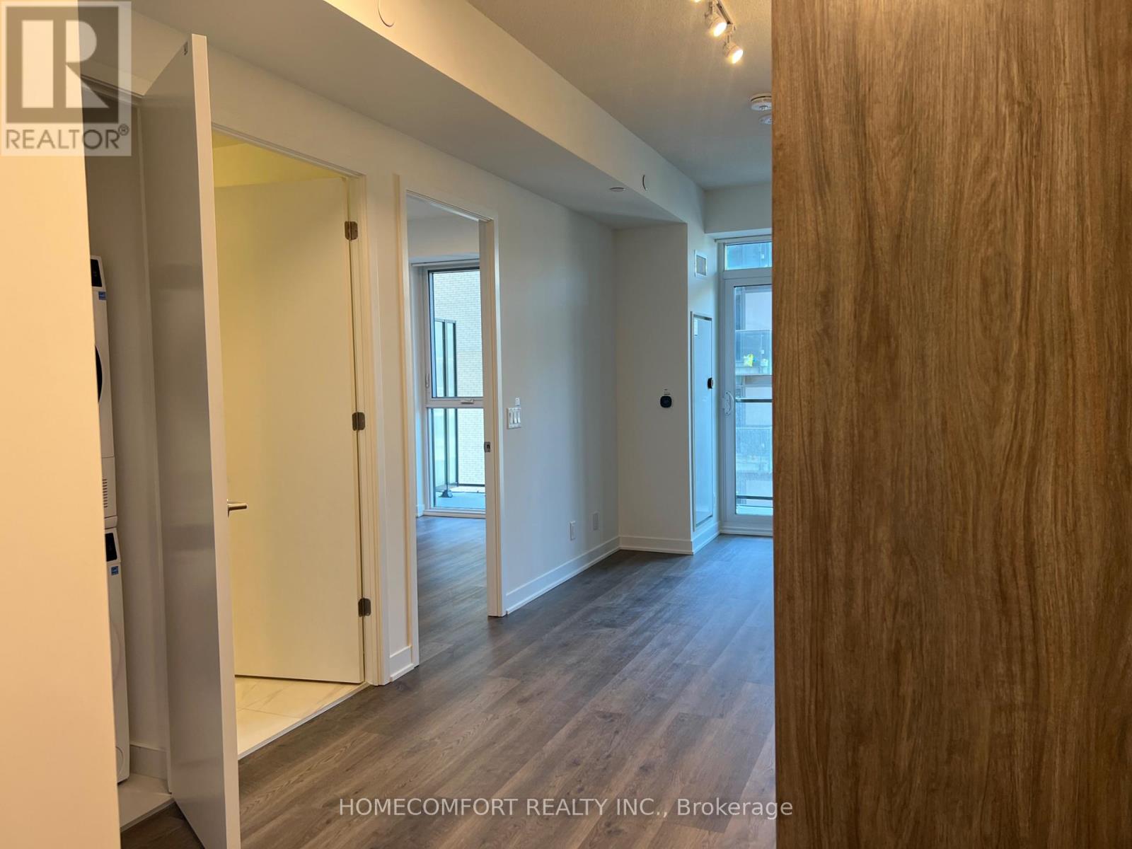 1601 - 180 Front Street E, Toronto, Ontario  M5A 0K9 - Photo 4 - C12832058