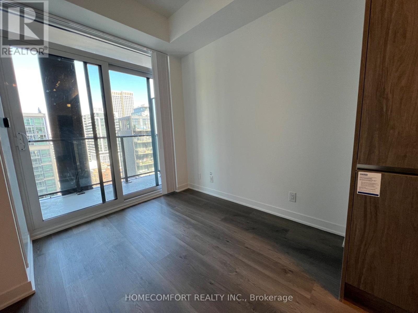 1601 - 180 Front Street E, Toronto, Ontario  M5A 0K9 - Photo 6 - C12832058